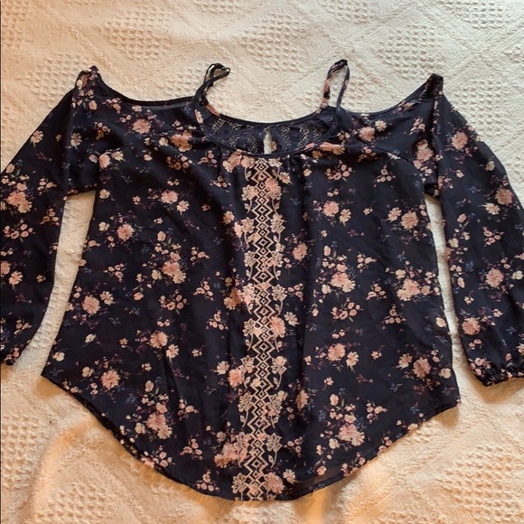 Blouse - Picture 1 of 5